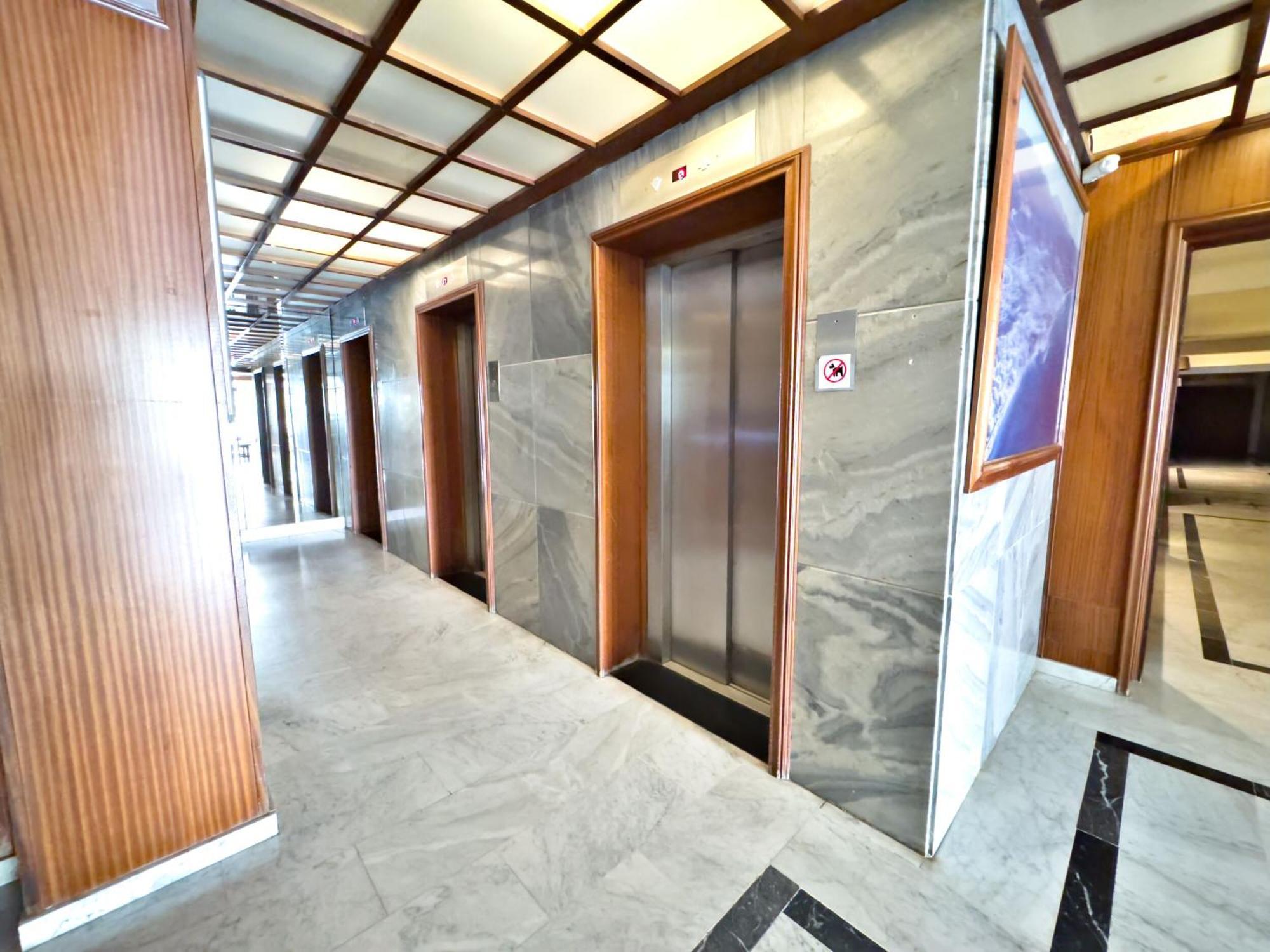 Boho Chic Apt, Frontline Sea & Paseo Views Appartement Marbellac