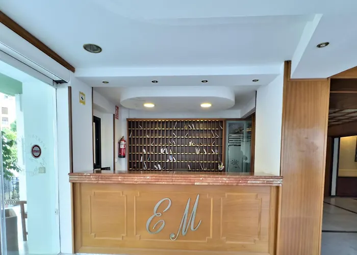 Boho Chic Apt, Frontline Sea & Paseo Views